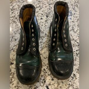 Vintage 🇬🇧 Dr. Marten 🇬🇧 Black and Green Leather Boots